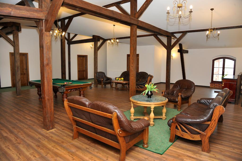 Hotel Sandro Silver & Spichlerz Antoniny Лешно Екстер'єр фото